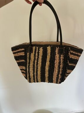 Woven Straw Tote Bag in Black & Tan - Women Bags